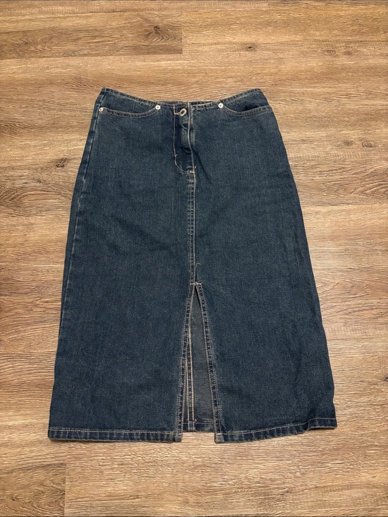 Dresses & Skirts - women’s vintage denim skirt